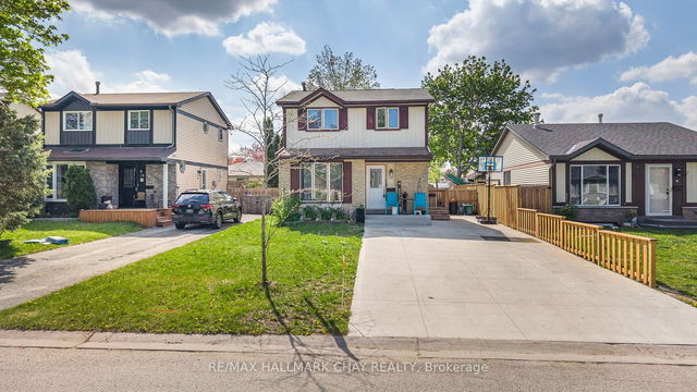 12 Bronte Crescent