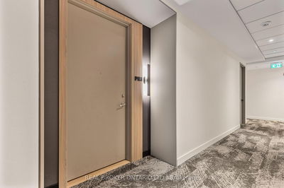 Unit PH 3 — 185 Dunlop St, Barrie - Lakeshore image-0-2