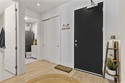 Unit PH 3 — 185 Dunlop St, Barrie - Lakeshore image-0-3