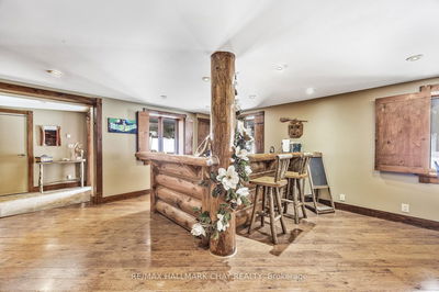 118 Highland Dr, Oro-Medonte - Horseshoe Valley image-0-2