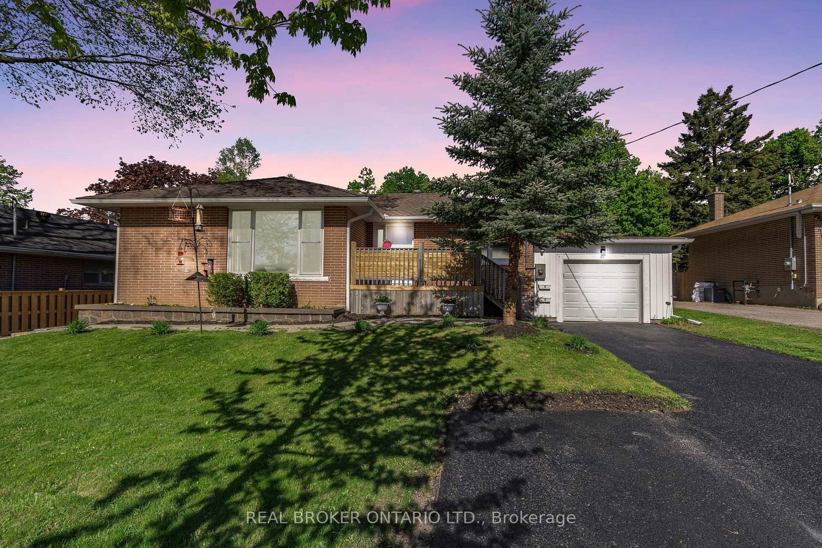 Detached House for sale at 90 Johnson Street, Barrie, Codrington, L4M 4R3 - MLS: S12164662