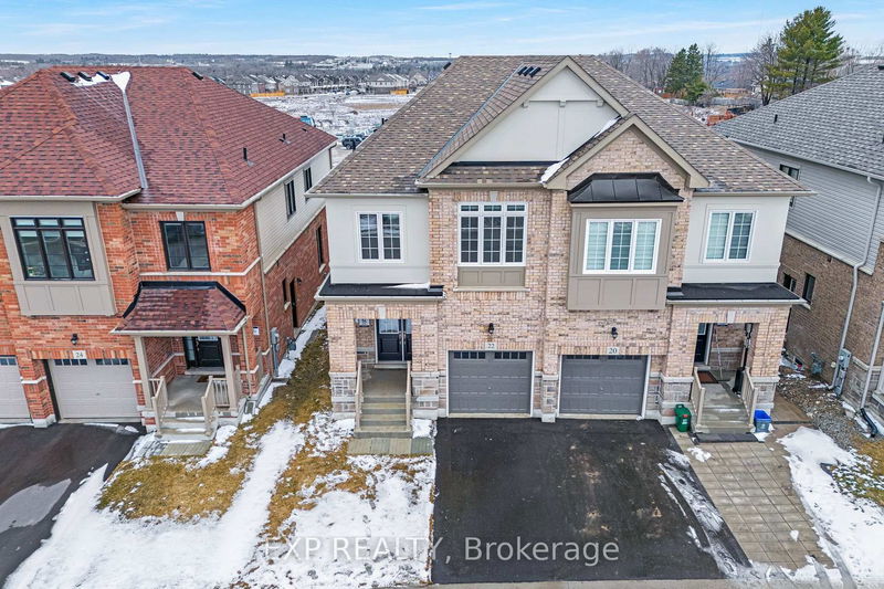 22 Greer St, Barrie - Rural Barrie Southeast image-0-0