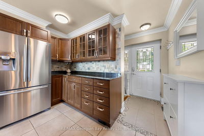405 Champlain Rd, Penetanguishene - Penetanguishene image-0-2