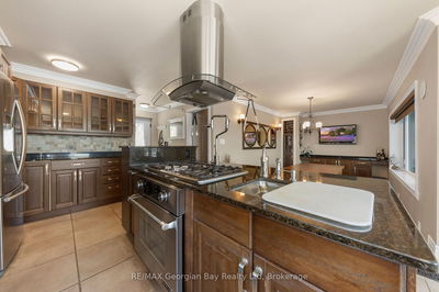 405 Champlain Rd, Penetanguishene - Penetanguishene image-0-4