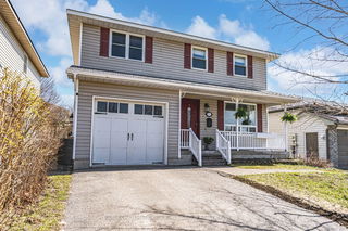 31 Courtney Crescent