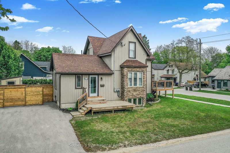 A&B - 218 Fifth St, Collingwood, L9Y 1X6 | Image 2