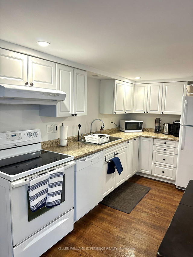 Lower - 74 St Vincent Street
