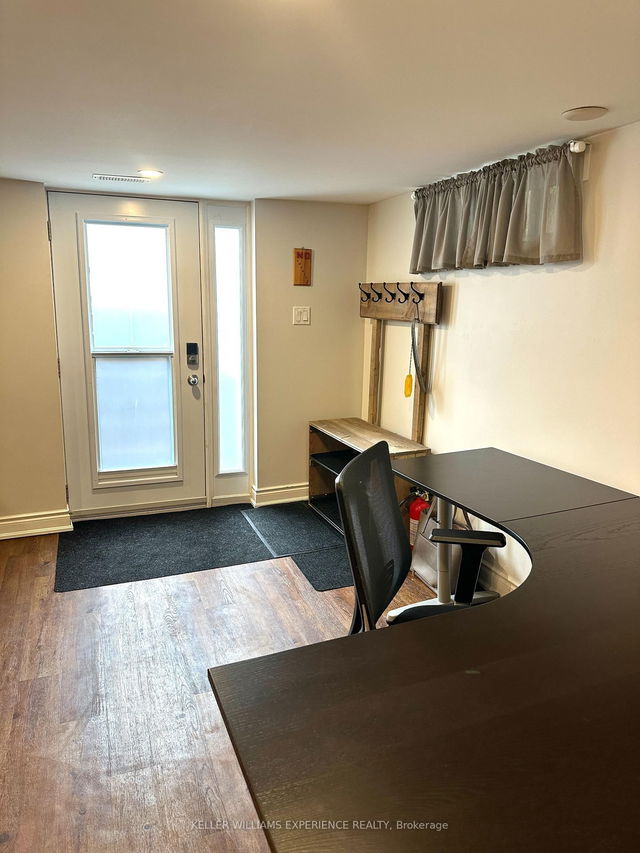 Lower - 74 St Vincent Street
