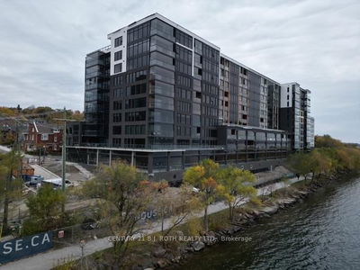 Unit 301 — 185 Dunlop St, Barrie - City Centre