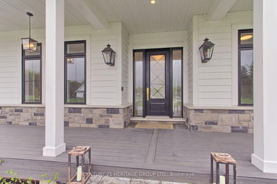 11 Oldenburg Crt, Oro-Medonte - Rural Oro-Medonte image-0-3