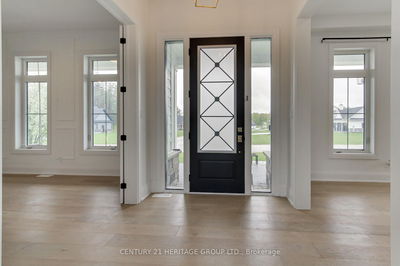 11 Oldenburg Crt, Oro-Medonte - Rural Oro-Medonte image-0-4
