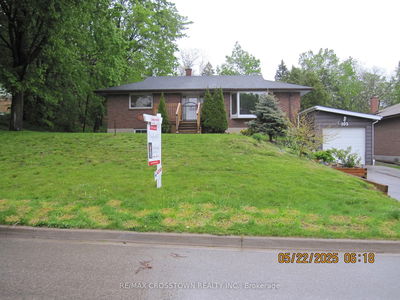 105 Eccles St, Barrie - Queen's Park