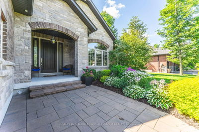 126 Mennill Dr, Springwater - Snow Valley image-0-2
