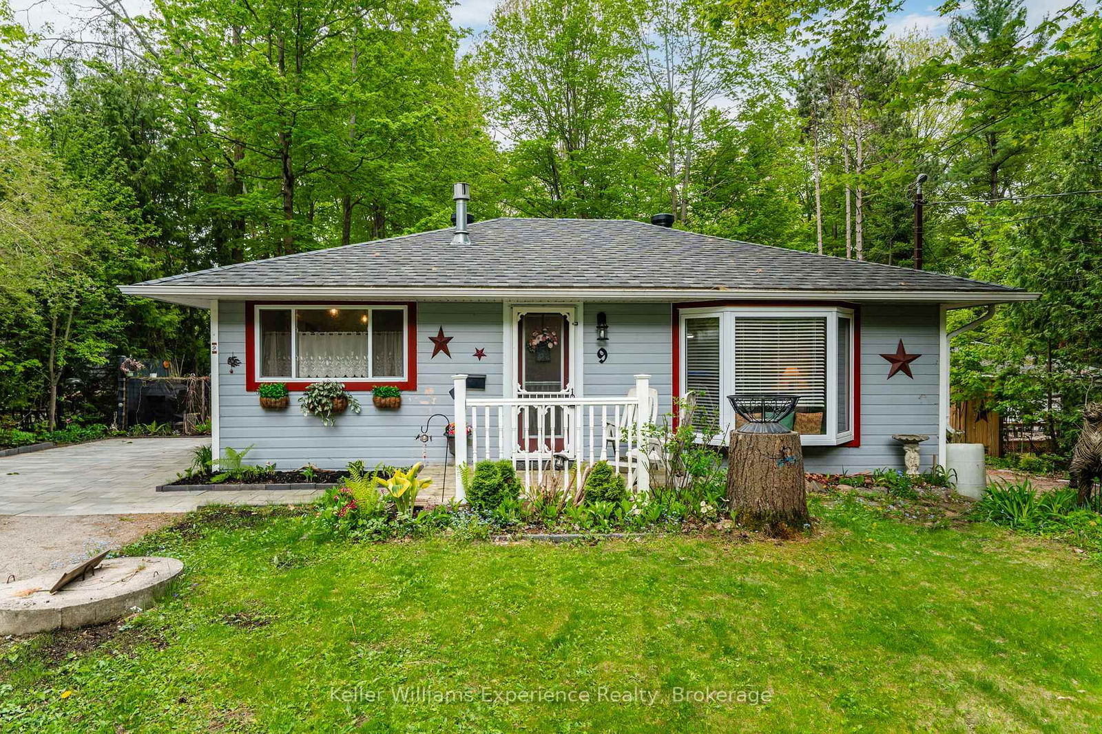 Detached House for lease at 9 Harras Avenue, Tiny, Rural Tiny, L0L 2J0 - MLS: S12172956