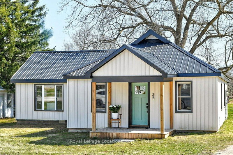 home for sale on 35 Caroline Street E