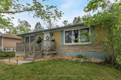 48 Brant St, Orillia - Orillia image-0-2