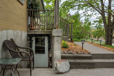 48 Brant St, Orillia - Orillia image-0-4