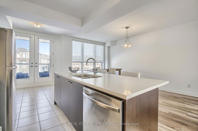 40 Blue forest Crescent