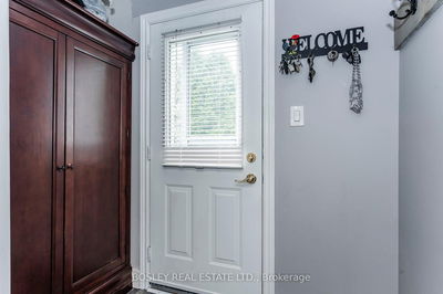 976 Yonge St, Midland - Midland image-0-2