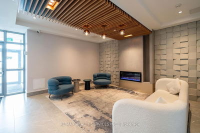 Unit 108 — 56 Lakeside Terr, Barrie - Little Lake image-0-2