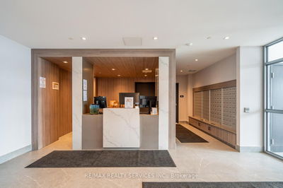 Unit 108 — 56 Lakeside Terr, Barrie - Little Lake image-0-4