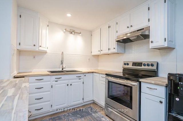3 - 561 Tiny Beaches Road