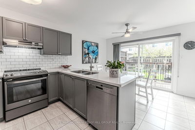 37 Osprey Ridge Rd, Barrie - Little Lake image-0-3