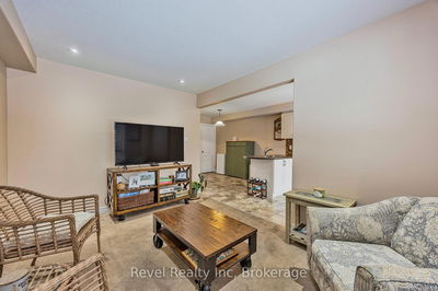 1041 Cook Dr, Midland - Midland image-0-4