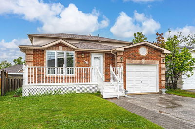 56 Rundle Cres, Barrie - Holly