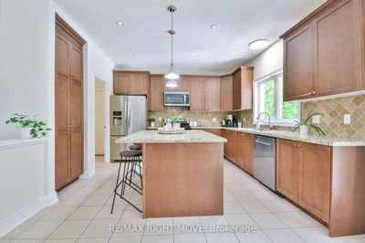 10 Merrington Ave, Oro-Medonte - Warminister image-0-4