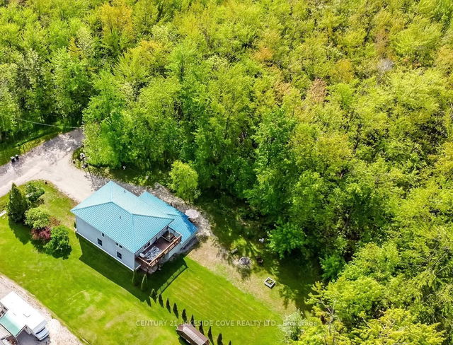 3976 Woodland Drive