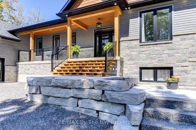 95 Spruce St, Tiny - Rural Tiny image-0-2