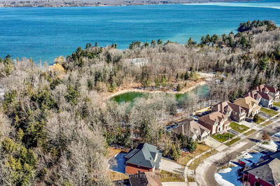 38 Camelot Sq, Barrie - Innis-Shore image-0-2