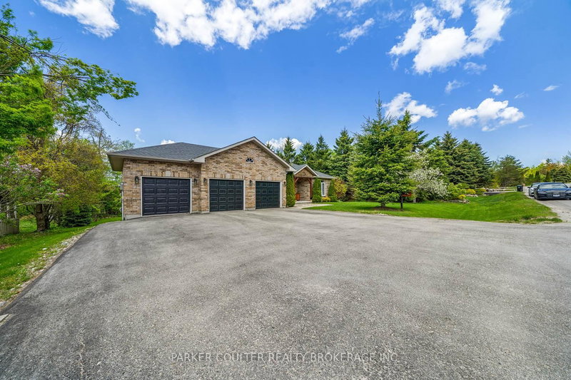 102 Highland Dr, Oro-Medonte, L0L 2L0 | Image 2