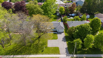 33 Yonge St, Springwater - Elmvale image-0-2