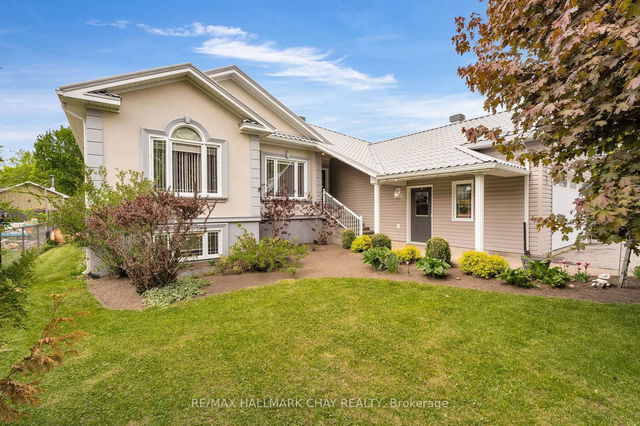 24 MCKENZIE Street