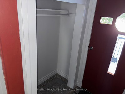 1 GRAY Street, Severn, Ontario image-0-4