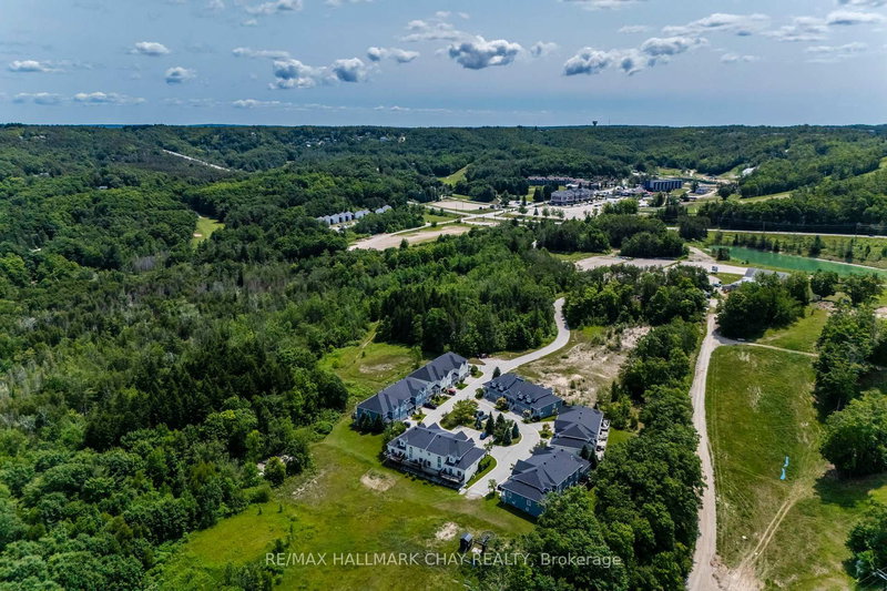 57 High Vista Dr, Oro-Medonte, L4M 4Y8 | Image 2