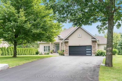 127 Goldfinch Cres, Tiny - Rural Tiny image-0-1