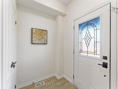 9 Cygnus Cres, Barrie - Ardagh image-0-2