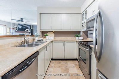 Unit 121 — 8 Ramblings Way, Collingwood - Collingwood image-0-2