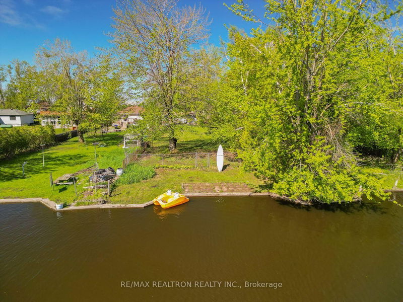 31 Lake Ave, Ramara - Rural Ramara image-0-0