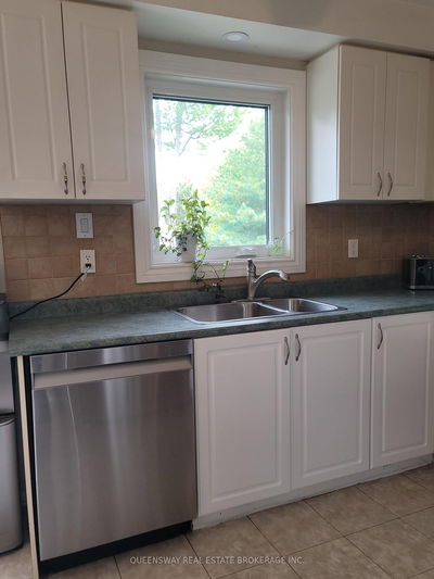 50 Acorn Cres, Wasaga Beach - Wasaga Beach image-0-4