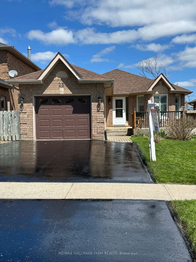 23 Grasett Crescent