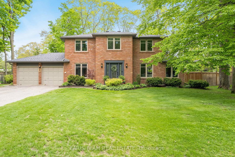 8 Malta Cres, Springwater, L9X 0P2 | Image 2