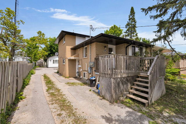 1, 2, 3 - 24 CHARLBROOK Avenue