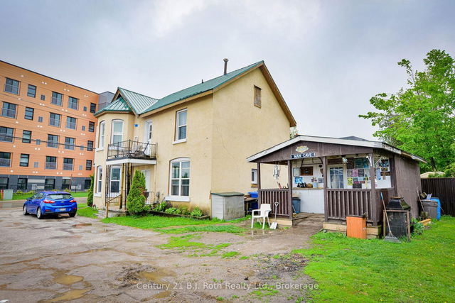 44 Barrie Road