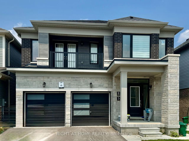 1 (Upper) - 12 Bannister Road