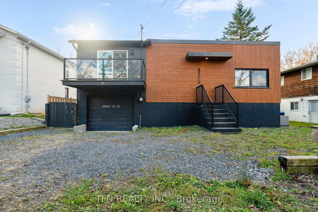 12 Schooner Lane