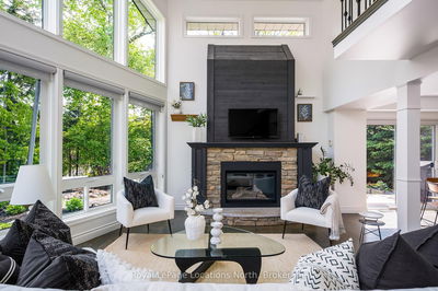 3 Simcoe St, Wasaga Beach - Wasaga Beach image-0-3